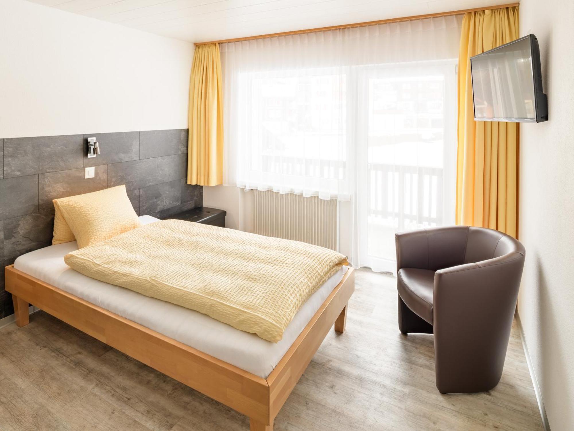 גראצ'ן Hotel Alpha מראה חיצוני תמונה